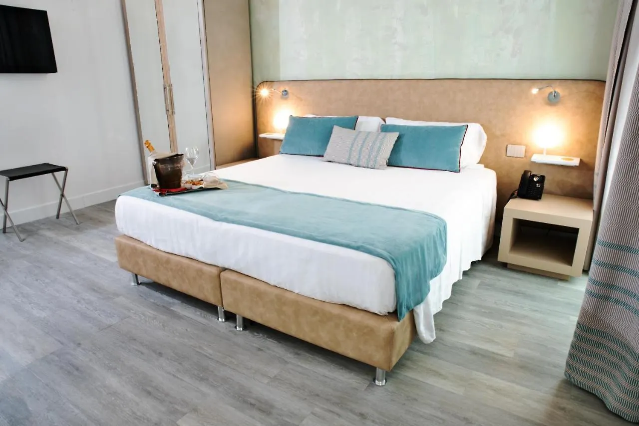Hotel Italia Cagliari 3*,  Italie